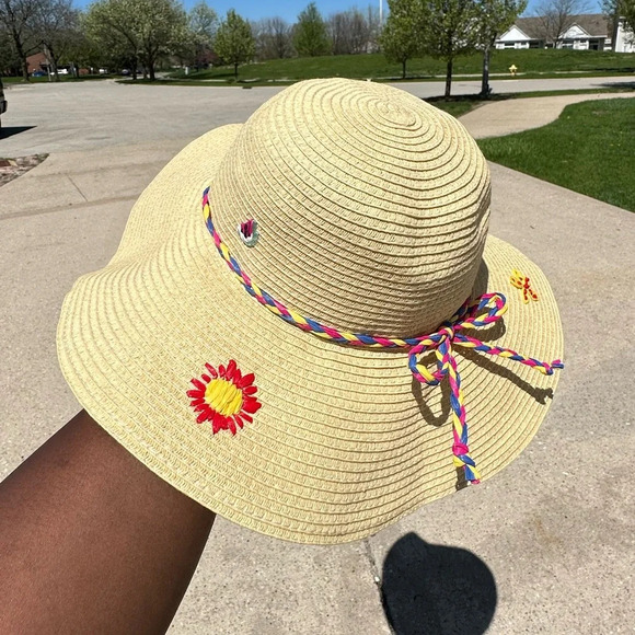 Floppy Brim‎ Hat From Target - Picture 4 of 11